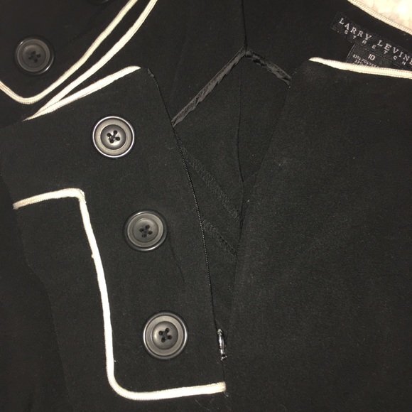 Larry Levine Stretch Capri Pants - Picture 6 of 8